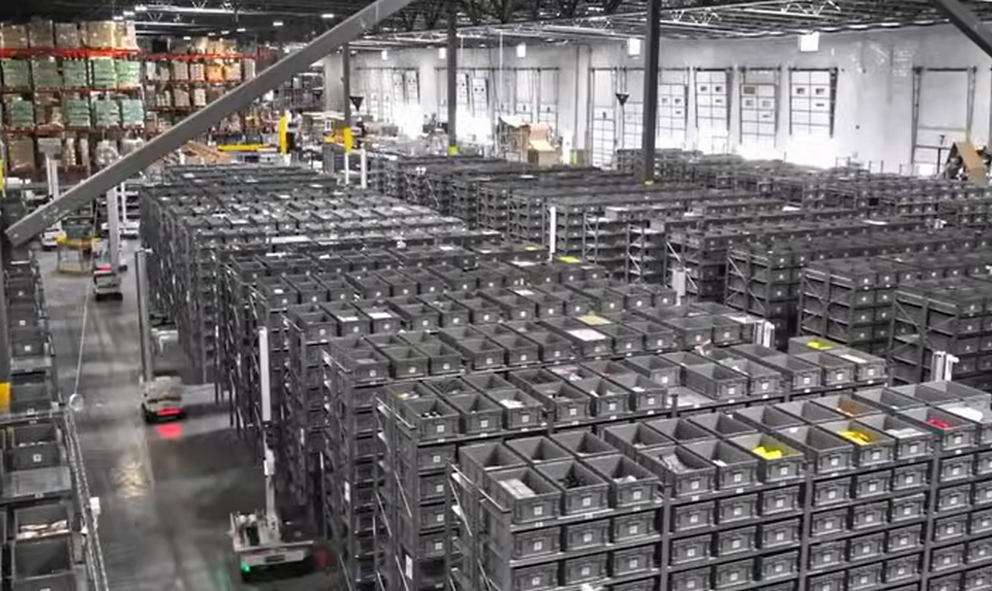 World’s most advanced robotic warehouse (AI automation)