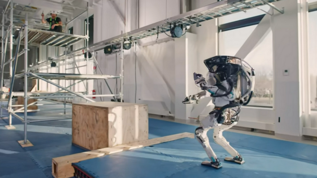 Atlas, il robot umanoide acquisisce nuove competenze