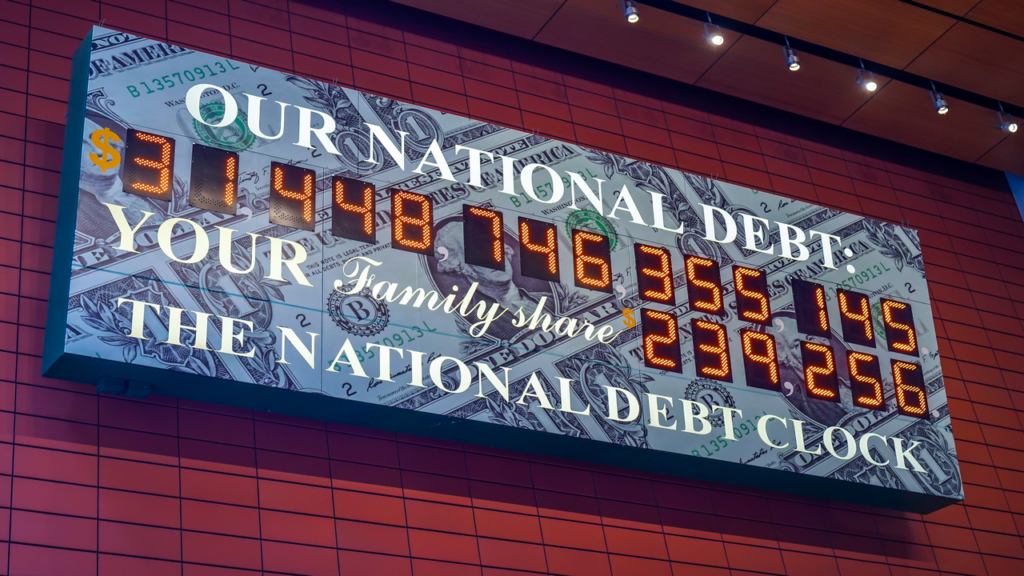 Il debito pubblico mondiale crescerà anche nel 2025. La classifica e il caso dell’Italia